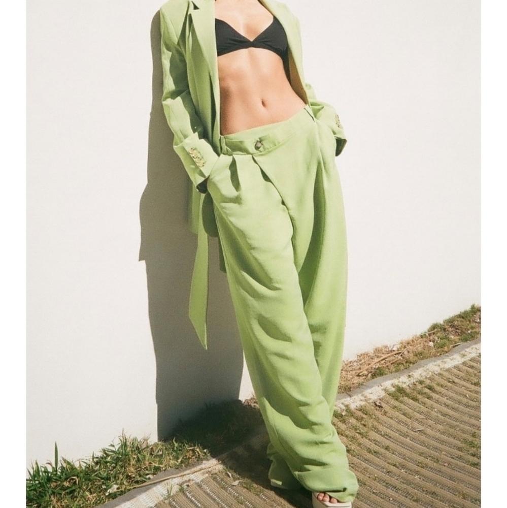 Zara full-length Crossover Green pants Sz-L